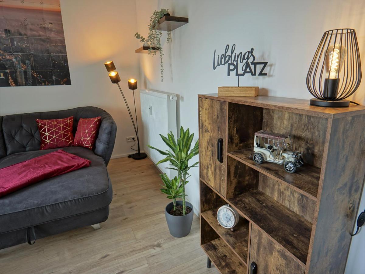 Апартаменти "Hogulu" Brandenburg, Balkon, Neustadt, Kueche, Wassernaehe - Parkplatz Inklusive Brandenburg  Екстер'єр фото